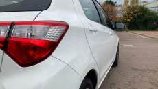 Toyota Yaris 1.5 Hybrid Icon Tech 5dr CVT Hybrid Hatchback